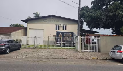 Bom Retiro - Galpão 673,24 m2 terreno com 1.121,25 m2 sendo 30 mts de frente
