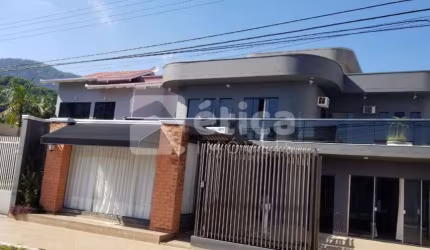 Casa alto padrão no Bairro mais nobre de Itajaí, Ressacada