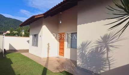 CASA NO BAIRRO AMIZADE