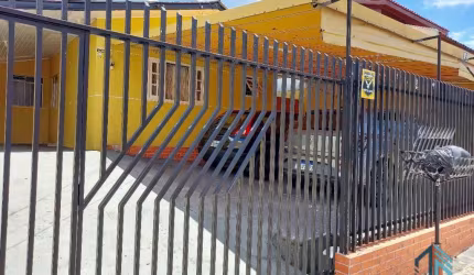 Casa a venda, 03 quartos, 04 vagas,  no Boa Vista/Barreirinha em Curitiba PR