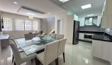 Casa com 3 quartos à venda na Rua Manacás, 269, Estância Velha, Canoas, 118 m2 por R$ 799.000