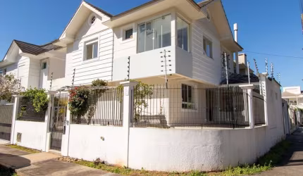 Casa com 3 quartos à venda na Rua Professor Gilberto Cabussu, 1, Santa Mônica, Florianópolis, 179 m2 por R$ 1.980.000