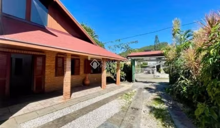 Casa com 4 quartos à venda na Servidão Dona Bia, 107, Morro das Pedras, Florianópolis, 264 m2 por R$ 1.320.000