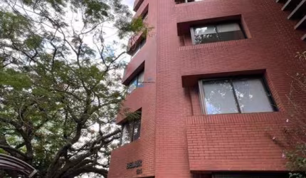 Apartamento Mobiliado em Porto Alegre, Três Figueiras, com 1 quarto, 52m²