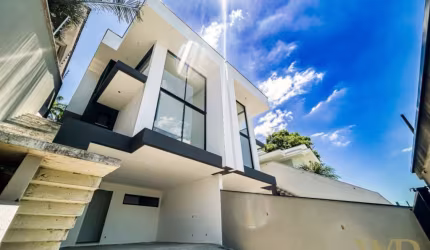 Casa com 3 quartos à venda na Rua Ouro Verde, 167, Saguaçu, Joinville por R$ 1.324.000