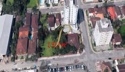 Terreno à venda na Rua Almirante Barroso, 454, América, Joinville por R$ 3.072.000