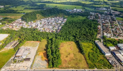 Terreno à venda na Avenida Santos Dumont, 2, Zona Industrial, Joinville por R$ 15.500.000
