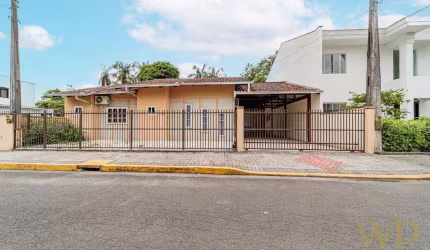 Casa em condomínio fechado com 3 quartos à venda na Xv de Novembro, 6719, Vila Nova, Joinville por R$ 750.000