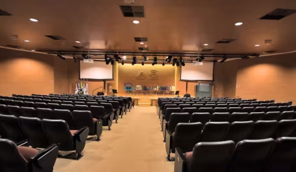 EXCELENTE PRÉDIO MONOUSUÁRIO COMERCIAL NO BAIRRO DA LUZ !