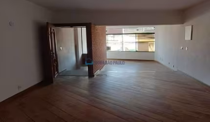Casa para locação no Ipiranga- 02 quartos 02 vagas e edícula