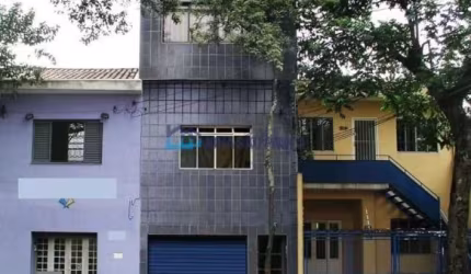 Casa comercial de 4 pavimentos