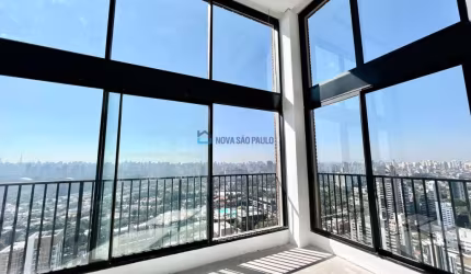 Apartamento de Luxo com 375m², 4 Suítes e 4 Vagas à Venda em Moema.