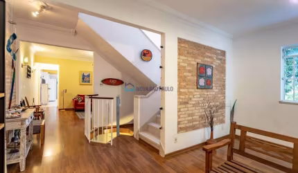 Sobrado na Vila Mariana à venda, 3 quartos, 3 vagas, 310m²