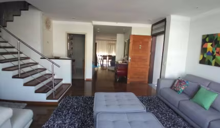 Sobrado -285m² - 03 suítes 04 vagas de garagem - Jardim Vila Mariana