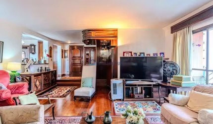 Apartamento em Indianópolis com 2 vagas e 178 m²