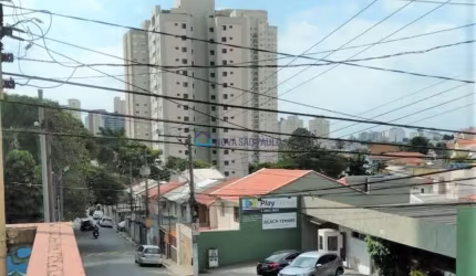 Sobrado na vila Gumercindo.