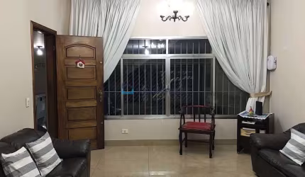 Linda casa com um ótimo terraço