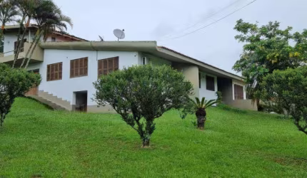 Sítio à venda no Bairro São Tomé com 540 m² de área privativa - 2 vagas de garagem