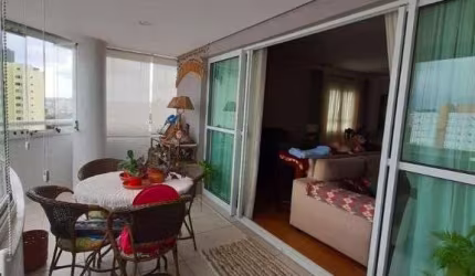 Desfrute do melhor de Rudge Ramos em um confortável apartamento no décimo primeiro andar com vista de frente. .