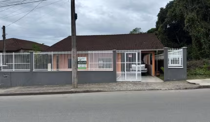 CASA no MORRO DO MEIO com 4 quartos para LOCAÇÃO, 164 m²