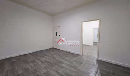 CASA RESIDENCIAL OU COMERCIAL, 2 DORMITÓRIOS, SEM GARAGEM, NA VILA MATHIAS - SANTOS/SP