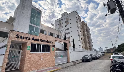 Apartamento com 02 dormitórios sendo 1 suíte no bairro Pagani, em Palhoça.