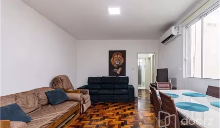 Apartamento com 3 quartos à venda na Avenida Cristóvão Colombo, 1323, Floresta, Porto Alegre, 91 m2 por R$ 468.000