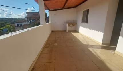 OPORTUNIDADE+CASA+ 3 QUARTOS+