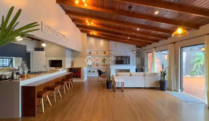Casa com 4 quartos à venda na José Antonio Lobo, 10, Ferraz, Garopaba, 180 m2 por R$ 2.300.000