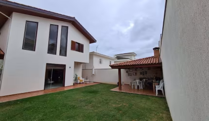 Casa à venda em Sorocaba, Condomínio Granja Olga I, com 4 suítes, com 222 m², Condomínio Granja Olga