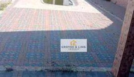 Casa tipo edícula, grande, quintal com lazer e piscina. Aceita Financiamento