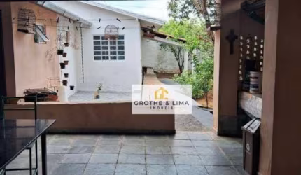Casa com 2 dormitórios à venda, 250 m² por R$ 550.000,00 - Alto São Pedro - Taubaté/SP