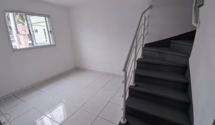 Sobrado com 2 dormitórios, 60 m² - venda por R$ 420.000,00 ou aluguel por R$ 2.515,00/mês - Monte Castelo - São José dos Campos/SP