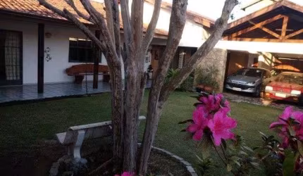 Casa com 4 dormitórios à venda, 380 m² por R$ 1.300.000,00 - Santana - São José dos Campos/SP