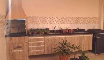 Linda Casa com 3 dormitórios à venda, 180 m² por R$ 478.000 - Residencial Santa Paula - Jacareí/SP
