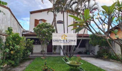 Sobrado com 4 dormitórios à venda, 181 m² - Crispim - Pindamonhangaba/SP