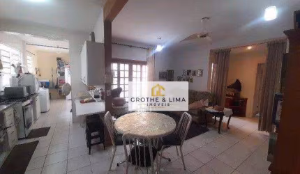 Casa com 5 dormitórios à venda, 360 m² - Chácara do Visconde - Taubaté/SP