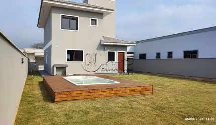 Casa com 3 quartos à venda no Centro, Santo Amaro da Imperatriz  por R$ 899.000