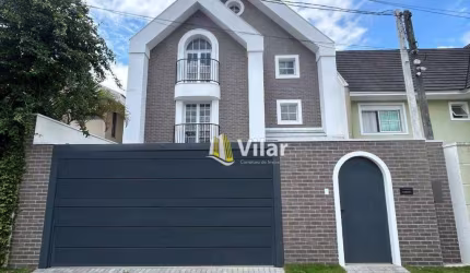 Sobrado com 3 dormitórios à venda, 164 m² por R$ 1.320.000 - Centro - Pinhais/PR