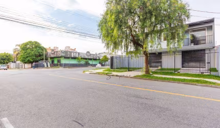 Apartamento com 3 dormitórios para alugar, 110 m² por R$ 3.355/mês -  Rua Frei Teófilo, 289 Capão Raso - Curitiba/PR