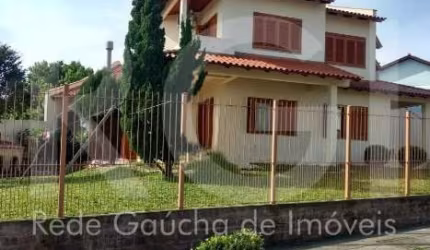 Casa 4 Dormitório(s) Bairro Partenon