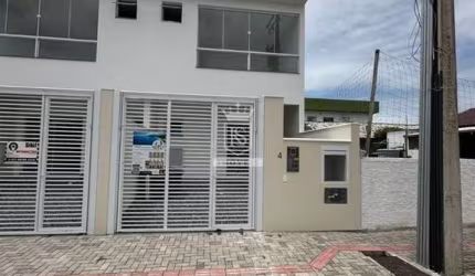 SOBRADO GEMINADO DE 2 SUÍTES E 80m² EM ZIMBROS