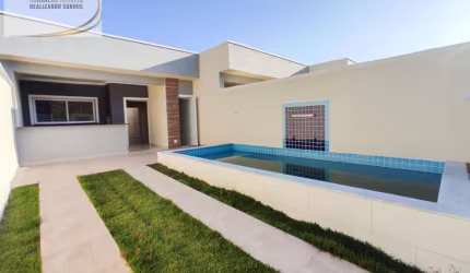 CASA 03 DORMITÓRIOS COM PISCINA E CHURRASQUEIRA 400MTS DA PRAIA EM ITANHAÉM!!