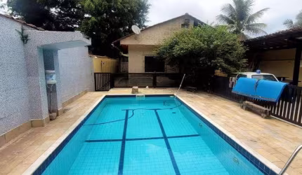 Casa com 3 dormitórios à venda, 180 m² por R$ 1.300.000,00 - Guaiuba - Guarujá/SP