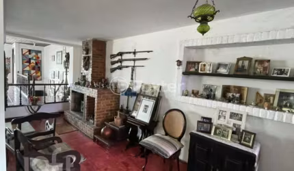 Casa com 3 quartos à venda na Rua Boa Vista, 284, Vila Santo Antônio, Cotia, 360 m2 por R$ 1.600.000