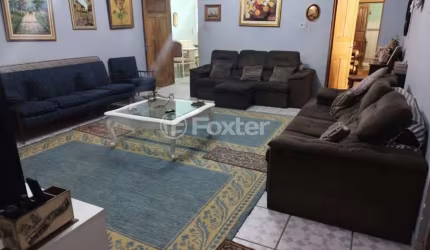 Casa em condomínio fechado com 4 quartos à venda na Rua das Laranjeiras, 56, Chácara dos Lagos, Carapicuíba, 480 m2 por R$ 900.000