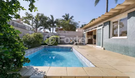 Casa com 4 quartos à venda na Rua Alfredo Schuett, 833, Três Figueiras, Porto Alegre, 348 m2 por R$ 1.800.000