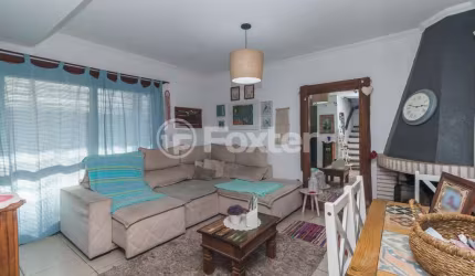 Casa com 3 quartos à venda na Rua dos Guenoas, 683, Espírito Santo, Porto Alegre, 144 m2 por R$ 485.000