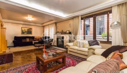Casa com 4 quartos à venda na Rua Carlos Huber, 871, Três Figueiras, Porto Alegre, 400 m2 por R$ 1.850.000
