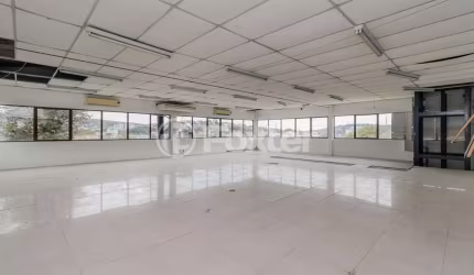 Barracão / Galpão / Depósito à venda na Rua Oscar Schneider, 467, Medianeira, Porto Alegre, 928 m2 por R$ 3.200.000